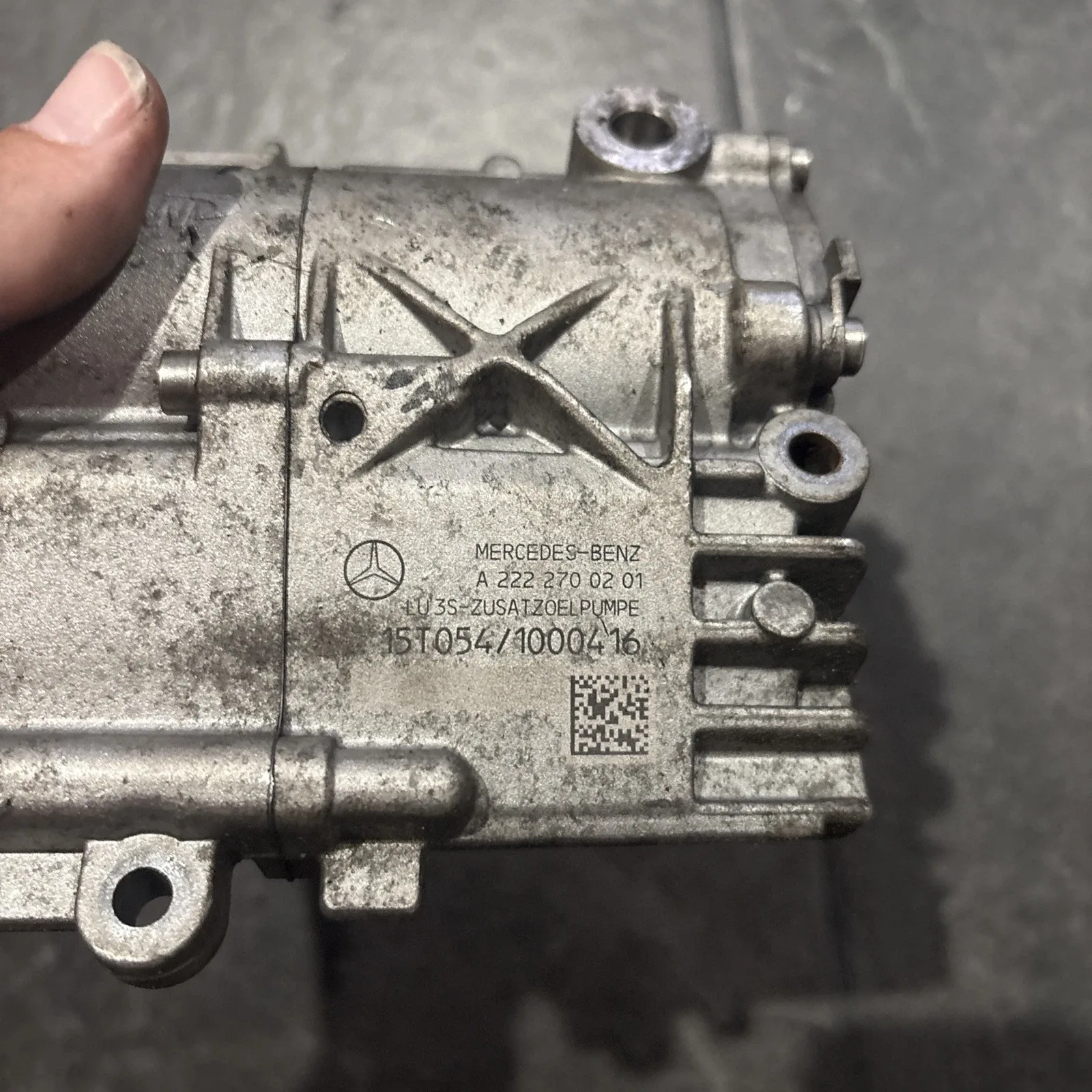 2014-2018 Mercedes-Benz Auxiliary Transmission Oil Pump A2222700201 image 4