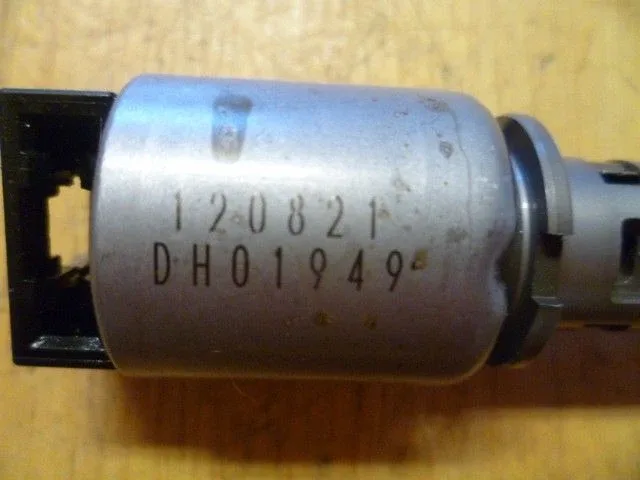 Kia Huyndai Valve Body Transmission Shift Solenoid 120821DH01949 /OEM image 2