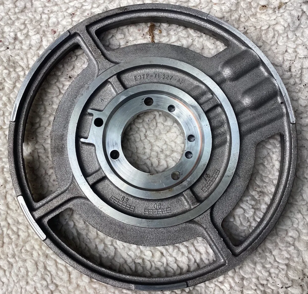 Ford E40D Center Support Assembly E9TP-7L327-AF (Used)